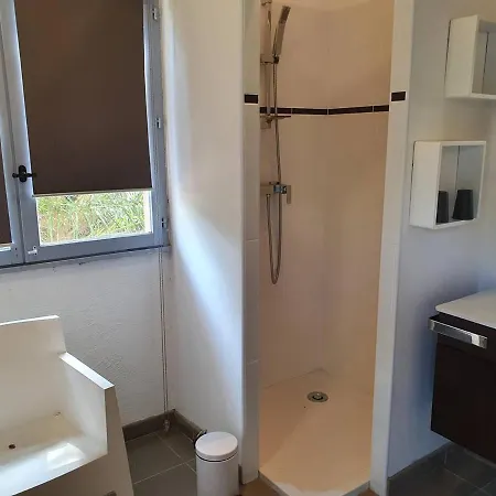 Contemporaine A Sainte-maxime, Piscine, Proche Plage, 8 Pers., 4 Etoiles - Fr-1-768-36 וילה