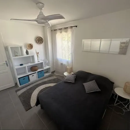 Contemporaine A Sainte-maxime, Piscine, Proche Plage, 8 Pers., 4 Etoiles - Fr-1-768-36 Villa *