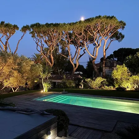 וילה Contemporaine A Sainte-maxime, Piscine, Proche Plage, 8 Pers., 4 Etoiles - Fr-1-768-36